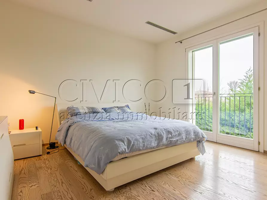 Immagine 39 di Casa bifamiliare in vendita  a Vicenza