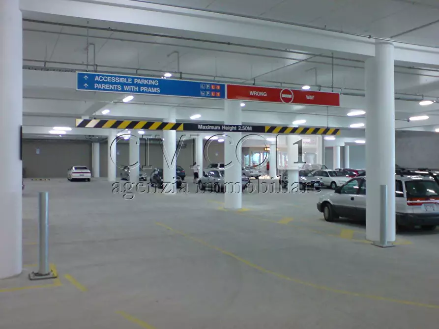 Immagine 6 di Garage in affitto  in Via Roma a Campodoro