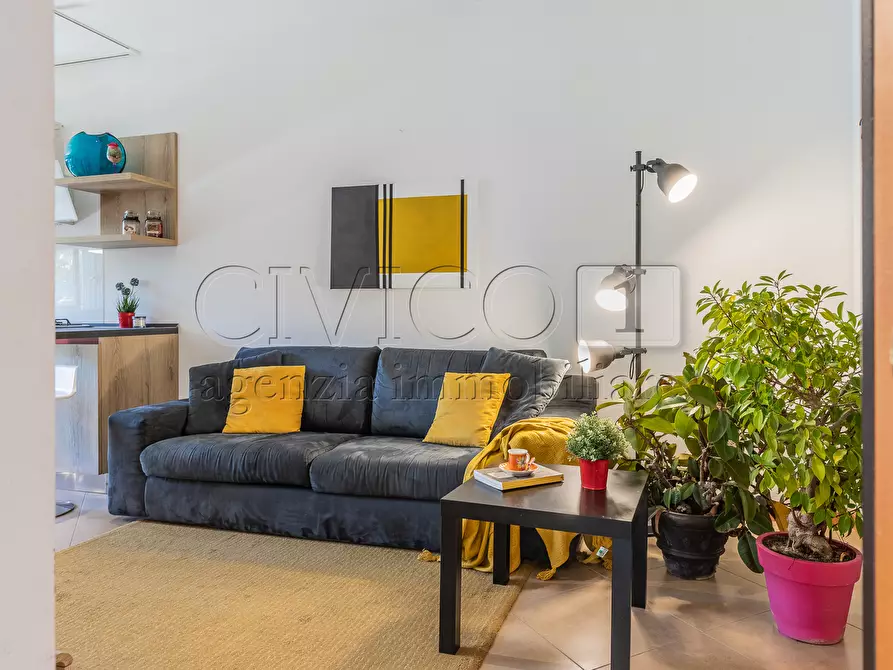 Immagine 1 di Appartamento in vendita  in Piazza Castello a Nanto