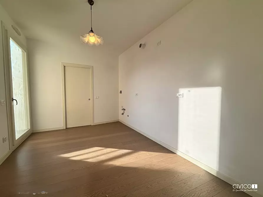 Immagine 12 di Appartamento in vendita  in Via Domenico Meschinelli 71 a Vicenza