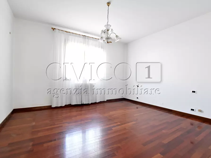 Immagine 43 di Villa in vendita  in Via Bolzano a Saonara