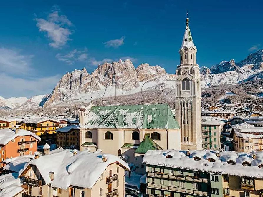 Immagine 11 di Casa semindipendente in vendita  in Via Lungoboite a Cortina D'ampezzo