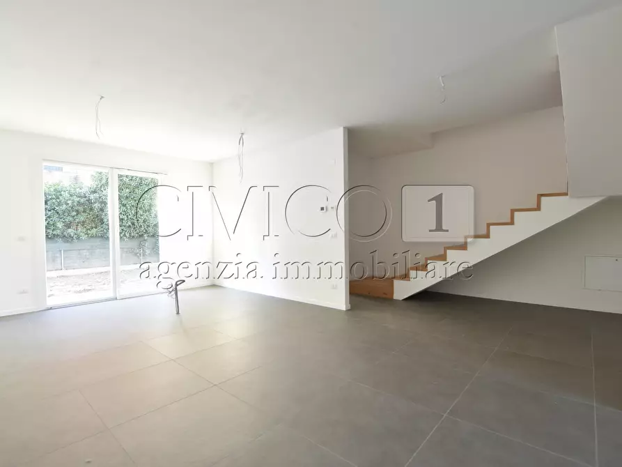 Immagine 10 di Porzione di casa in vendita  in Via Alessandro Volta a Curtarolo