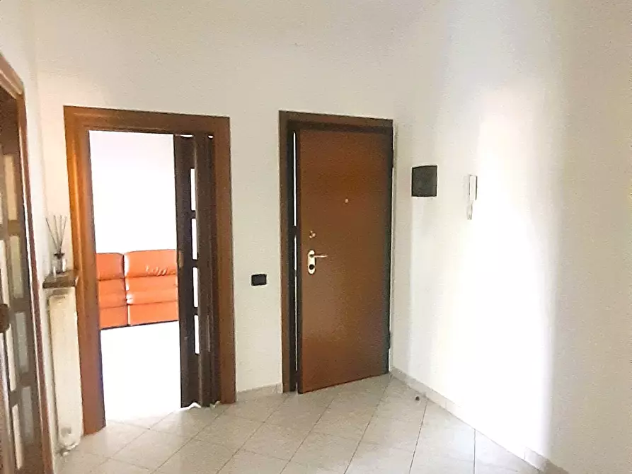 Immagine 25 di Trilocale in vendita  in Via Neruda 12 a Arsago Seprio