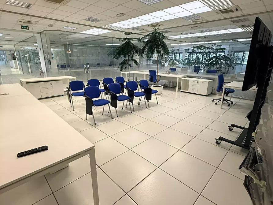Immagine 3 di Ufficio in affitto  in Via Sempione 30 a Vergiate
