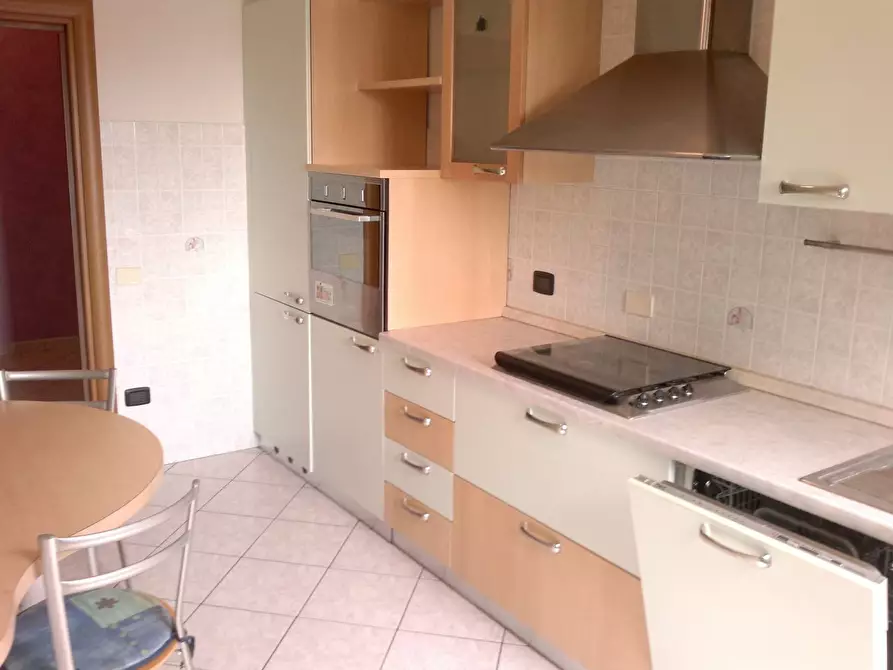 Immagine 1 di Trilocale in vendita  in Via Neruda 12 a Arsago Seprio