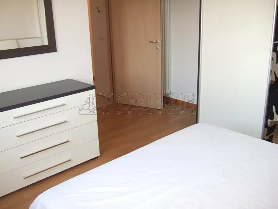 Immagine 11 di Trilocale in affitto  a Montegrotto Terme
