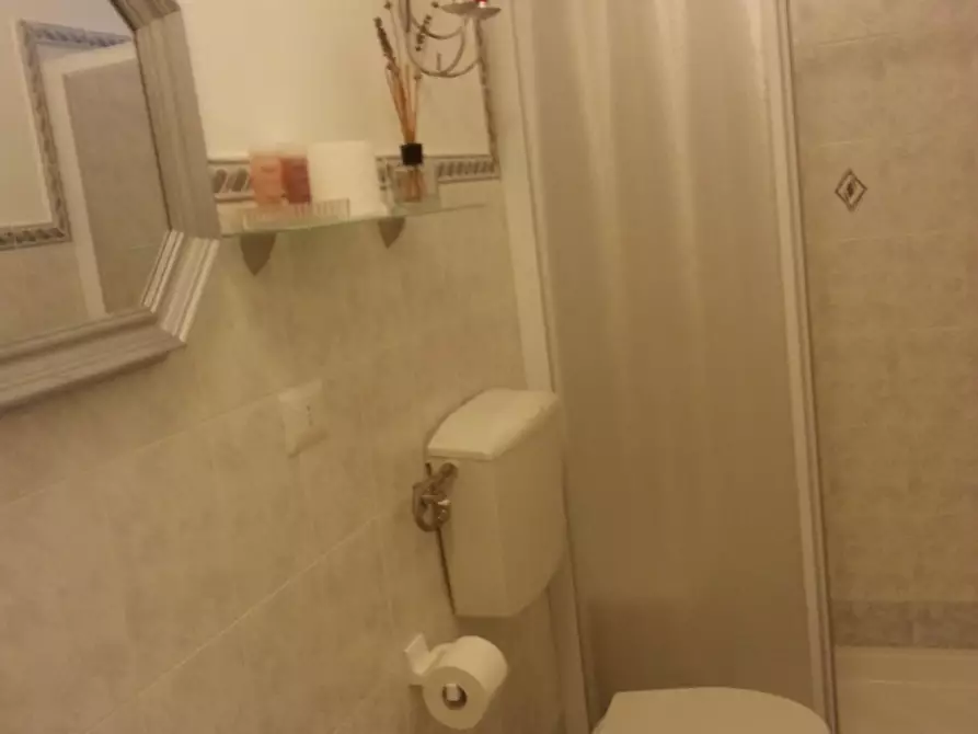 Immagine 23 di Casa semindipendente in vendita  in CORSO 40 a Ortonovo