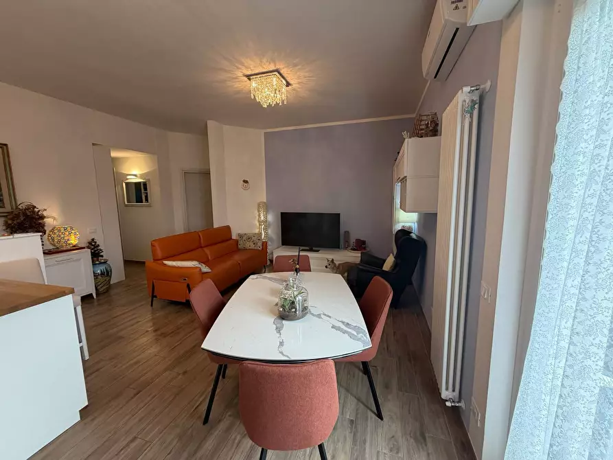 Immagine 2 di Appartamento in vendita  in Via Europa 24 a Ortonovo
