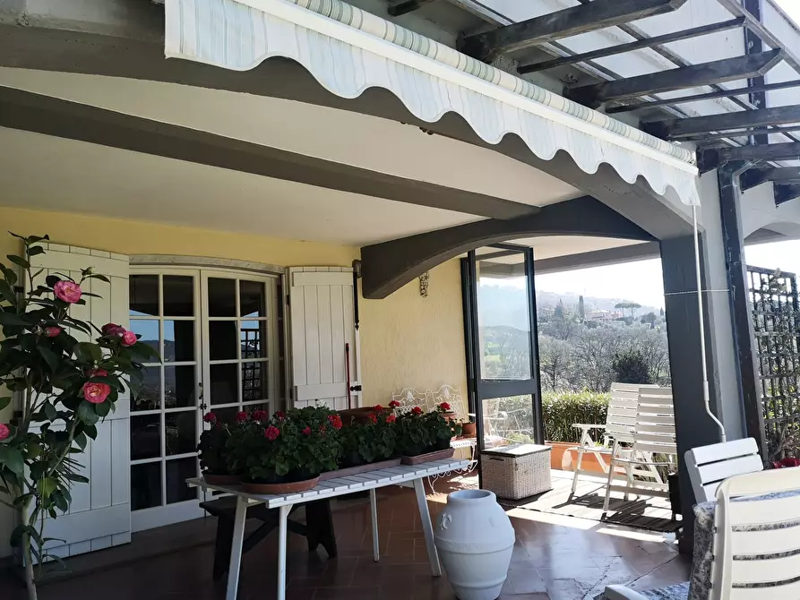 Immagine 15 di Villa in vendita  in Via Montecchio 70 a Castelnuovo Magra