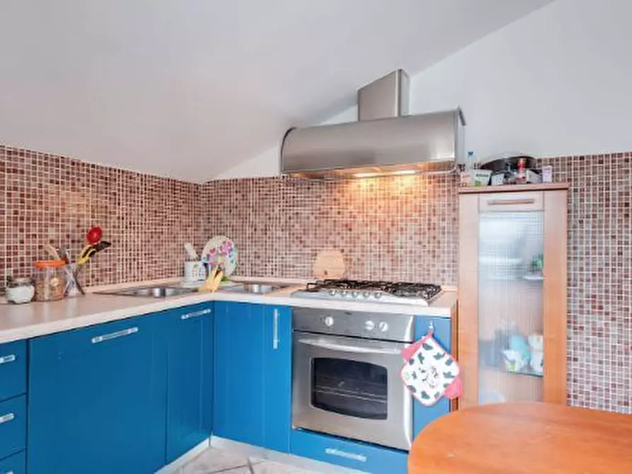 Immagine 21 di Villa in vendita  in Via Privata Villa Ceci 21 a Carrara