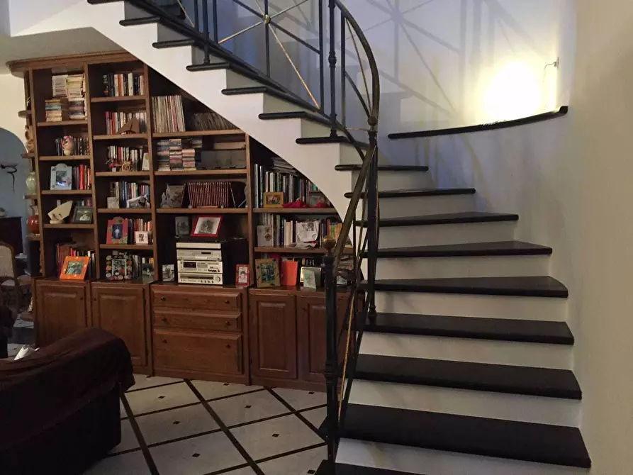 Immagine 35 di Villa in vendita  in Viale Malaspina 19 a Castelnuovo Magra