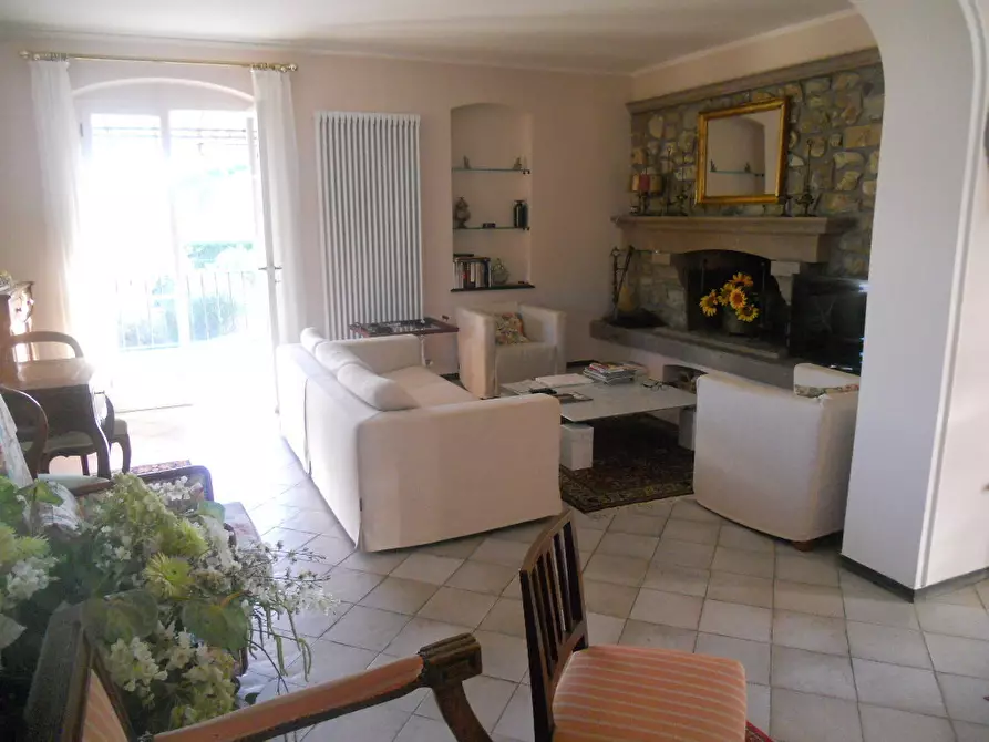 Immagine 39 di Villa in vendita  in Via Montefrancio 69 a Castelnuovo Magra