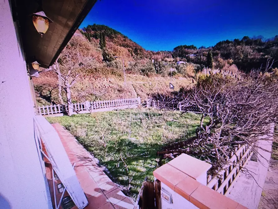 Immagine 15 di Villa in vendita  in Via Prulla 27 a Sarzana