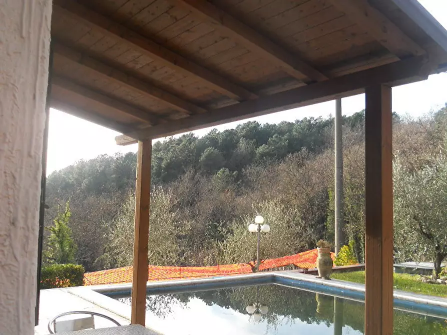 Immagine 43 di Villa in vendita  in Via dei Pini 40 a Castelnuovo Magra