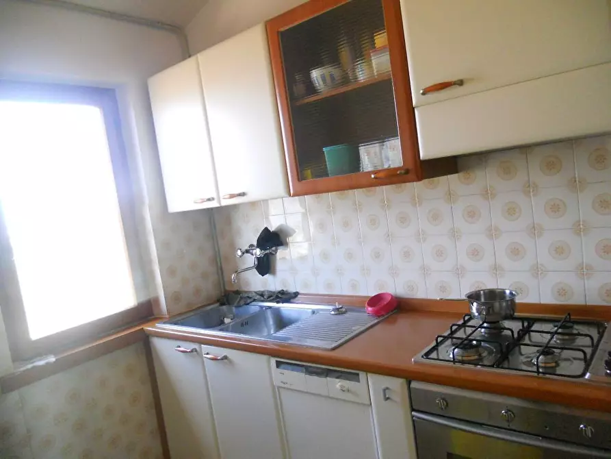 Immagine 8 di Casa semindipendente in vendita  a Ortonovo