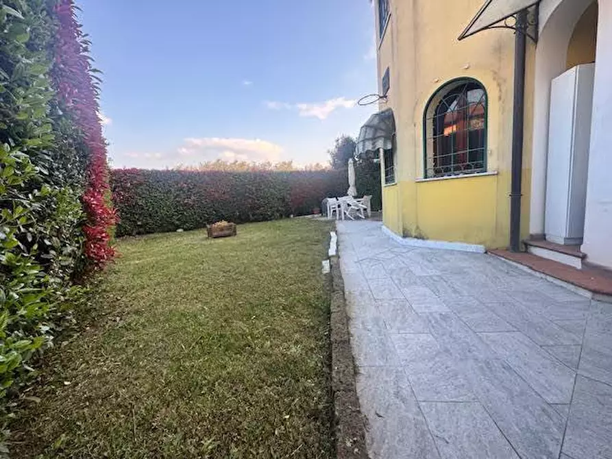 Immagine 4 di Appartamento in vendita  in Via Madonnina 47 a Ortonovo