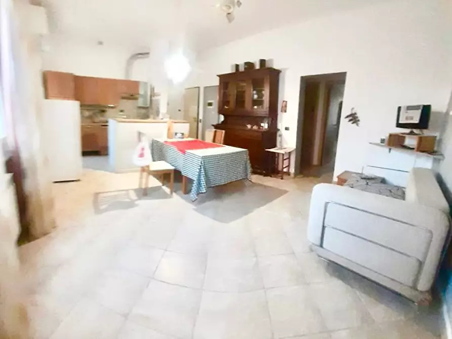 Immagine 1 di Appartamento in vendita  in Via Madonnina 47 a Ortonovo