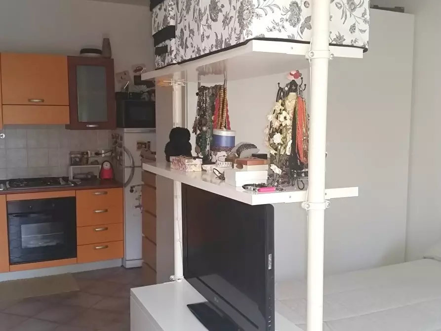 Immagine 3 di Monolocale in affitto  a Bologna