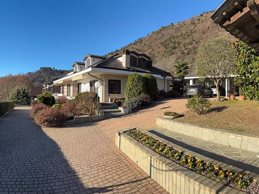 Immagine 12 di Villa in vendita  in Via Alessandro Manzoni 8 a Piossasco