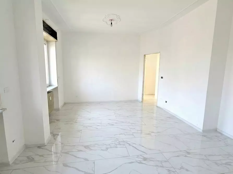 Immagine 13 di Pentalocale in vendita  in Viale Papa Giovanni XXIII 21 a Beinasco