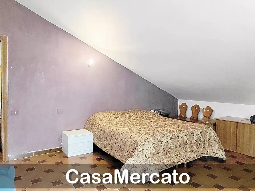 Immagine 14 di Trilocale in vendita  in Via Roma a Rocca Di Papa