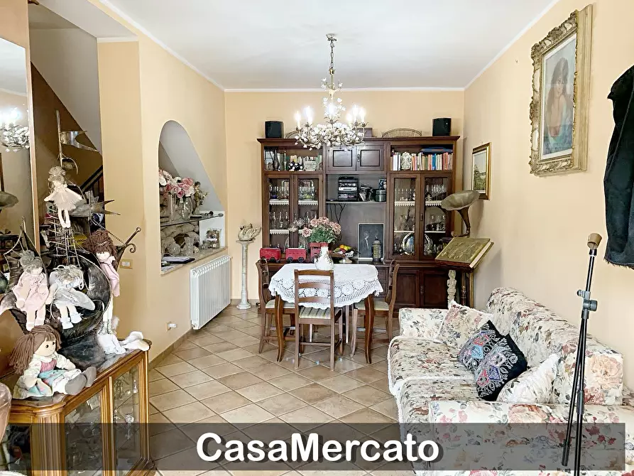 Immagine 6 di Casa bifamiliare in vendita  in Via dei Ciliegi a Rocca Priora