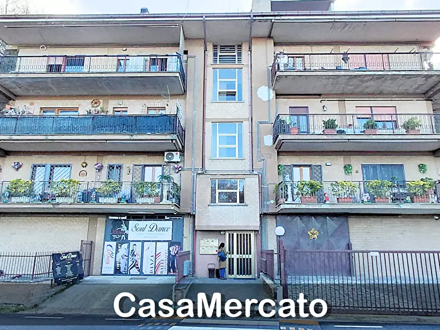 Immagine 2 di Trilocale in vendita  in Via Roma a Rocca Di Papa