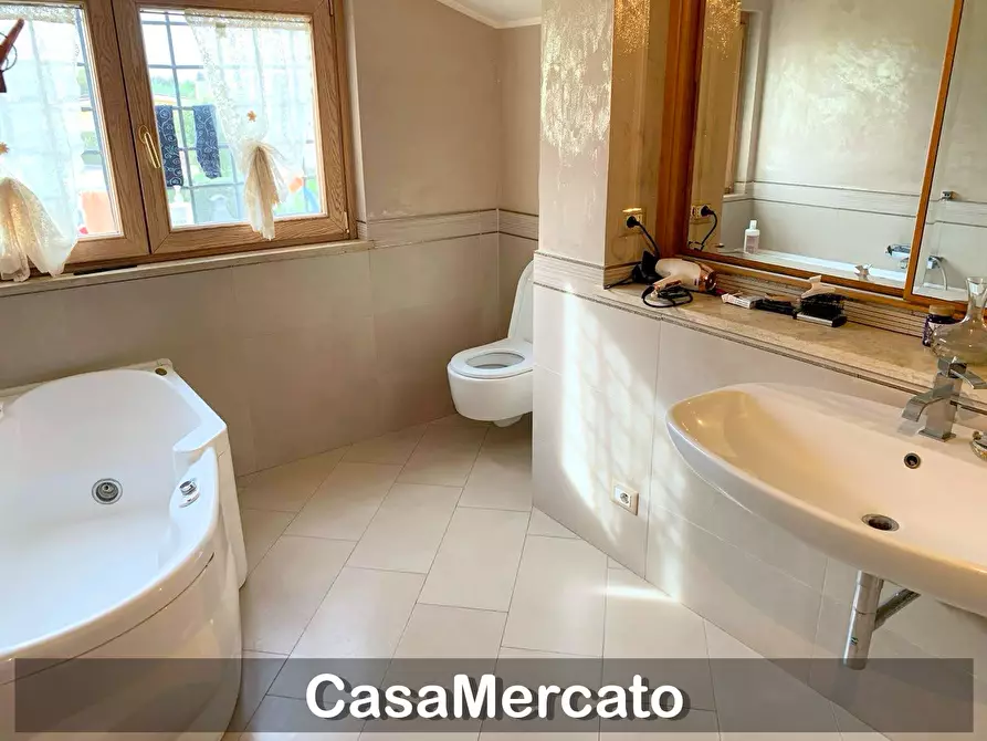 Immagine 15 di Casa bifamiliare in vendita  in Via dei Ciliegi a Rocca Priora