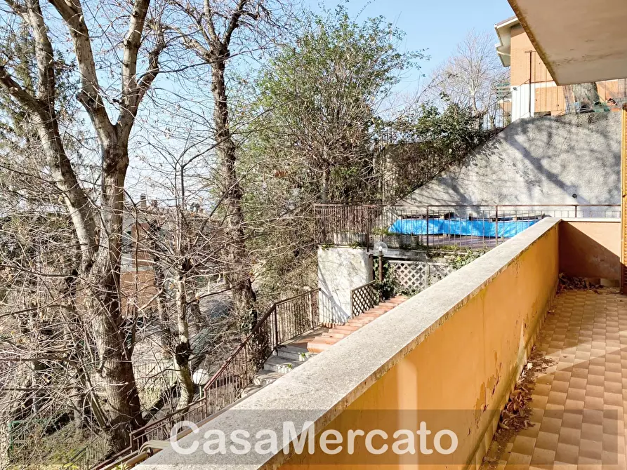 Immagine 6 di Trilocale in vendita  in via Ariccia a Rocca Di Papa