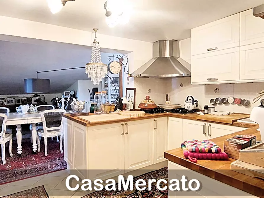 Immagine 20 di Attico in vendita  in Via San Carlo Borromeo a Rocca Di Papa