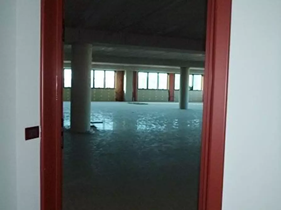Immagine 10 di Ufficio in vendita  a San Benedetto Del Tronto