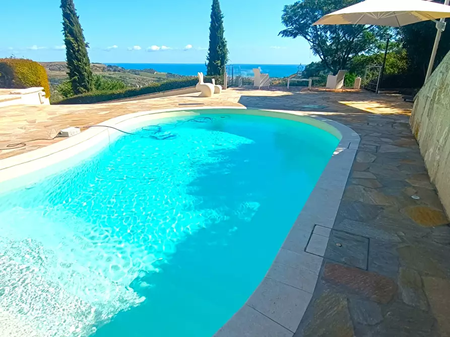 Immagine 101 di Villa in vendita  a San Benedetto Del Tronto