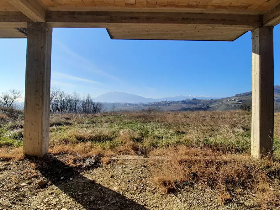Immagine 24 di Casa indipendente in vendita  a Castignano