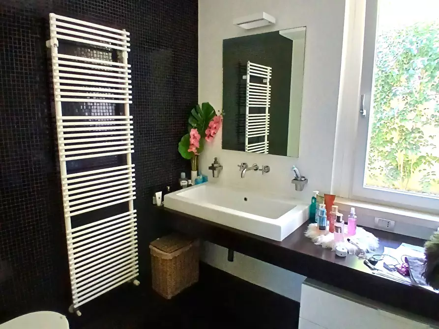 Immagine 40 di Casa indipendente in vendita  a San Benedetto Del Tronto