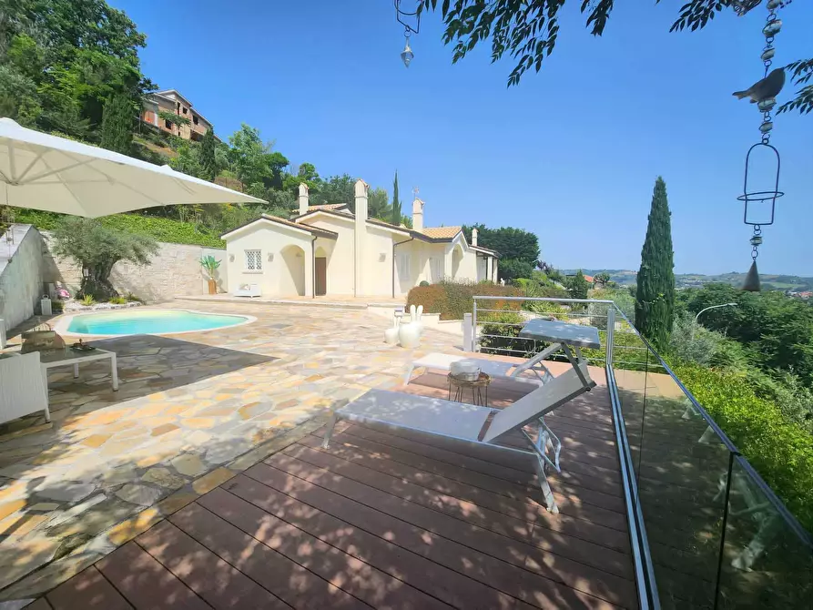 Immagine 62 di Villa in vendita  a San Benedetto Del Tronto