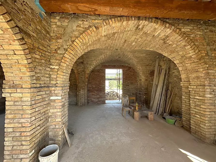 Immagine 4 di Rustico / casale in vendita  a Ripatransone