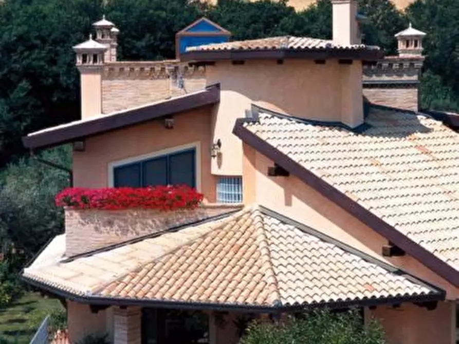 Immagine 3 di Casa indipendente in vendita  a Pineto