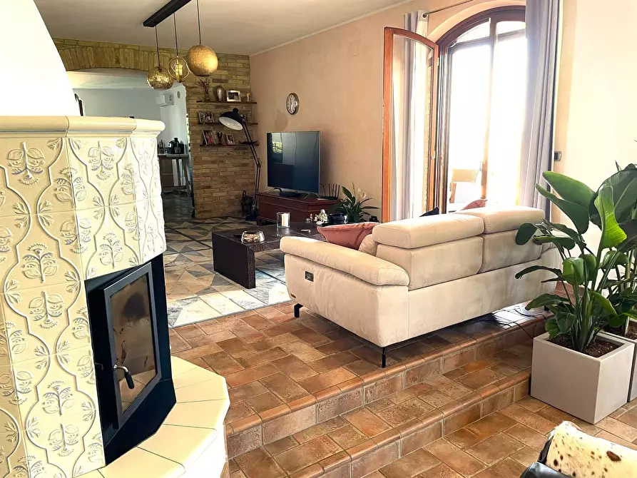 Immagine 17 di Casa indipendente in vendita  a Morro D'oro