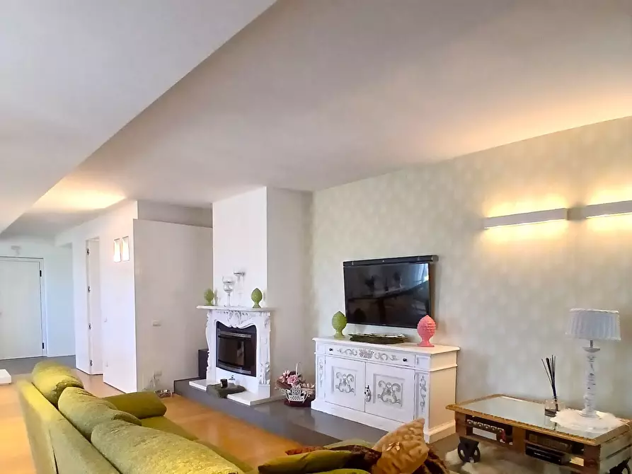 Immagine 28 di Casa indipendente in vendita  a San Benedetto Del Tronto