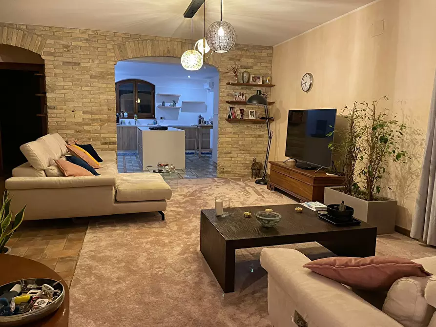 Immagine 14 di Casa indipendente in vendita  a Morro D'oro