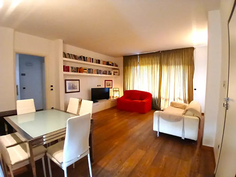 Immagine 95 di Appartamento in vendita  a San Benedetto Del Tronto