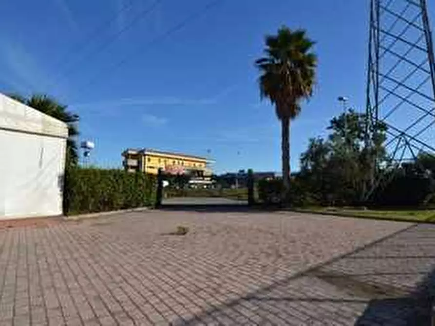 Immagine 7 di Locale commerciale in affitto  a San Benedetto Del Tronto