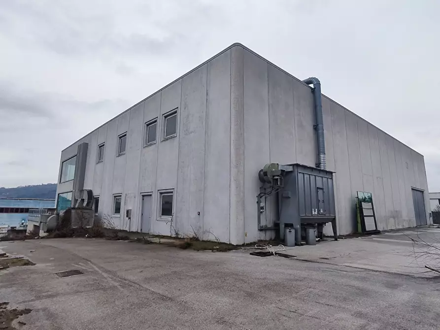 Immagine 2 di Capannone industriale in vendita  in via del Commercio 7 a Castelplanio