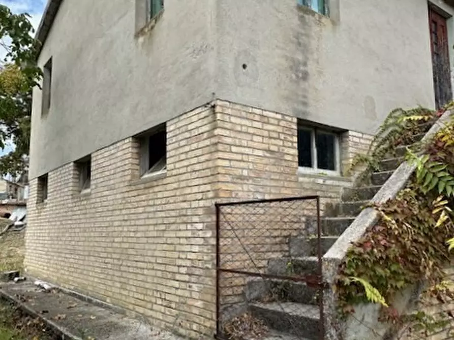 Immagine 4 di Rustico / casale in vendita  a Carassai