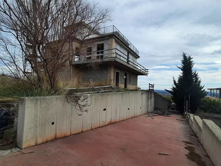 Immagine 9 di Casa indipendente in vendita  a Offida