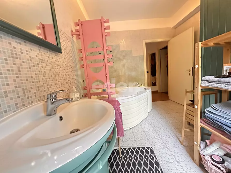 Immagine 20 di Quadrilocale in vendita  in Piazza Guido Rossa 8 a Modena