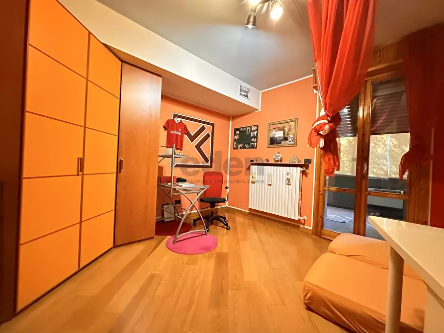 Immagine 13 di Quadrilocale in vendita  in Piazza Guido Rossa 8 a Modena