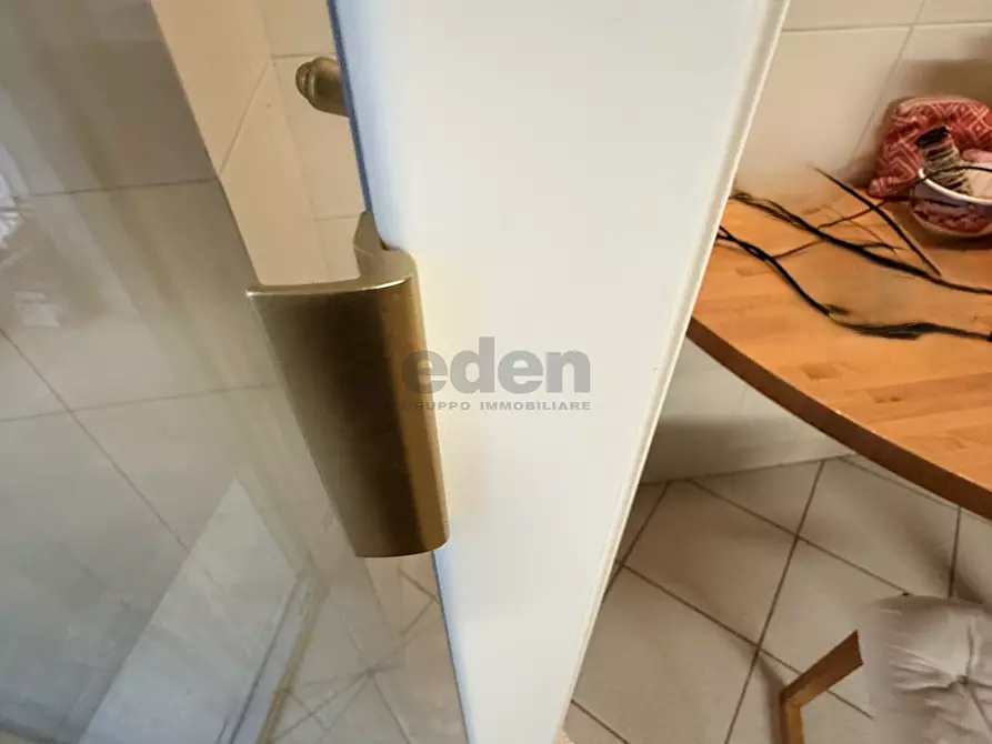 Immagine 37 di Quadrilocale in vendita  in viale vittorio veneto 102 a Modena