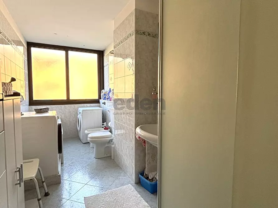 Immagine 18 di Trilocale in vendita  in STRADA DI SALICETO PANARO 211 a Modena